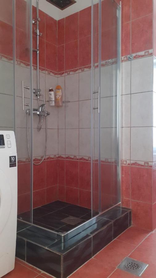 Apartman Kovacic - Книн Екстериор снимка